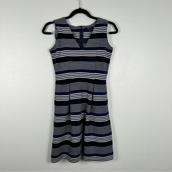 MADEWELL‎ Striped Gallerist Pointe V Neck Stripes Dress Blue Sz XS - Picture 2 of 7
